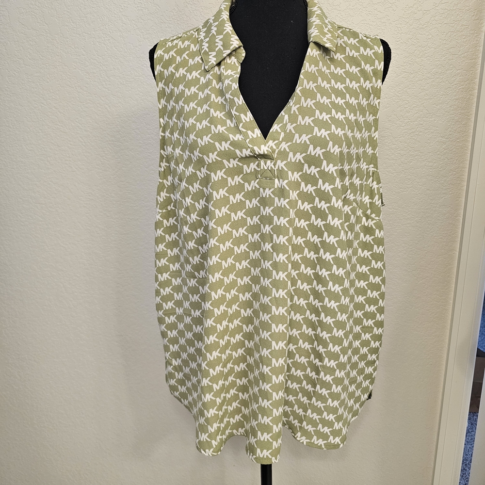 Michael Kors Patterned Sleeveless Blouse in Olive and White